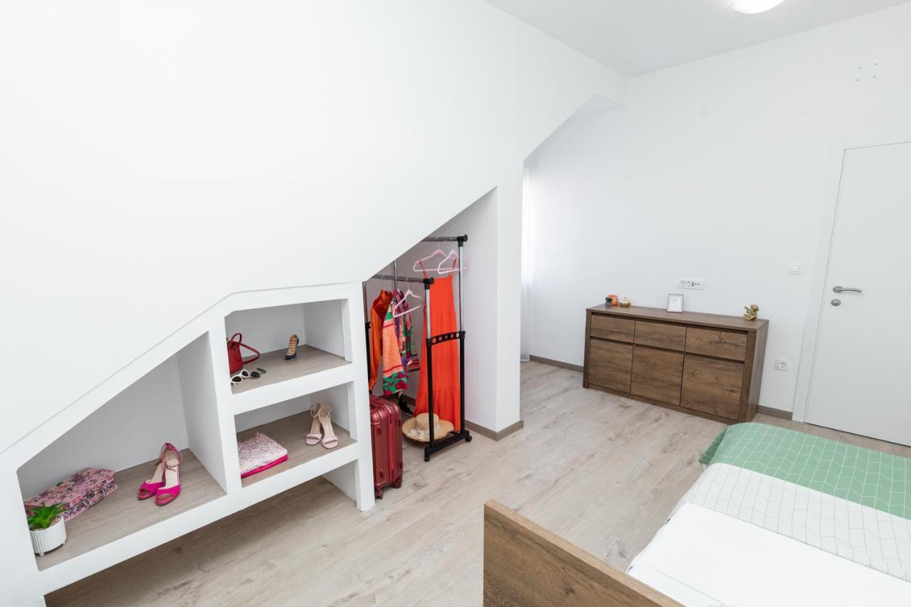 Apartments Suzy Šibenik Buitenkant foto