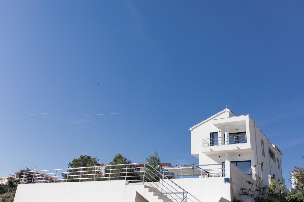 Apartments Suzy Šibenik Buitenkant foto